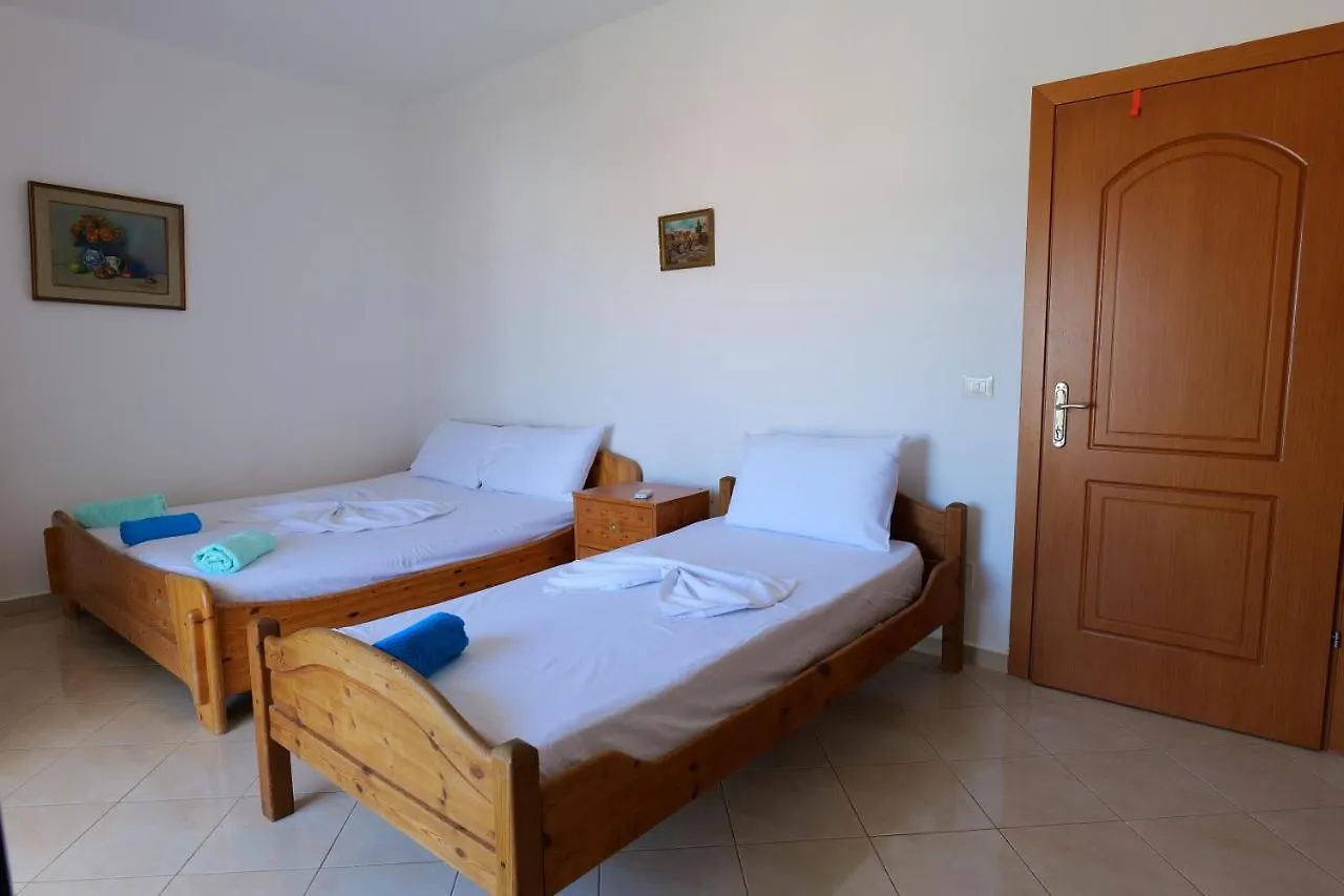 Hotel Ecuador Ksamil