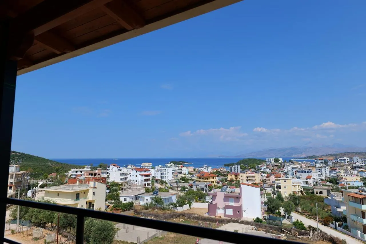 Hotel Ecuador Ksamil 3*,