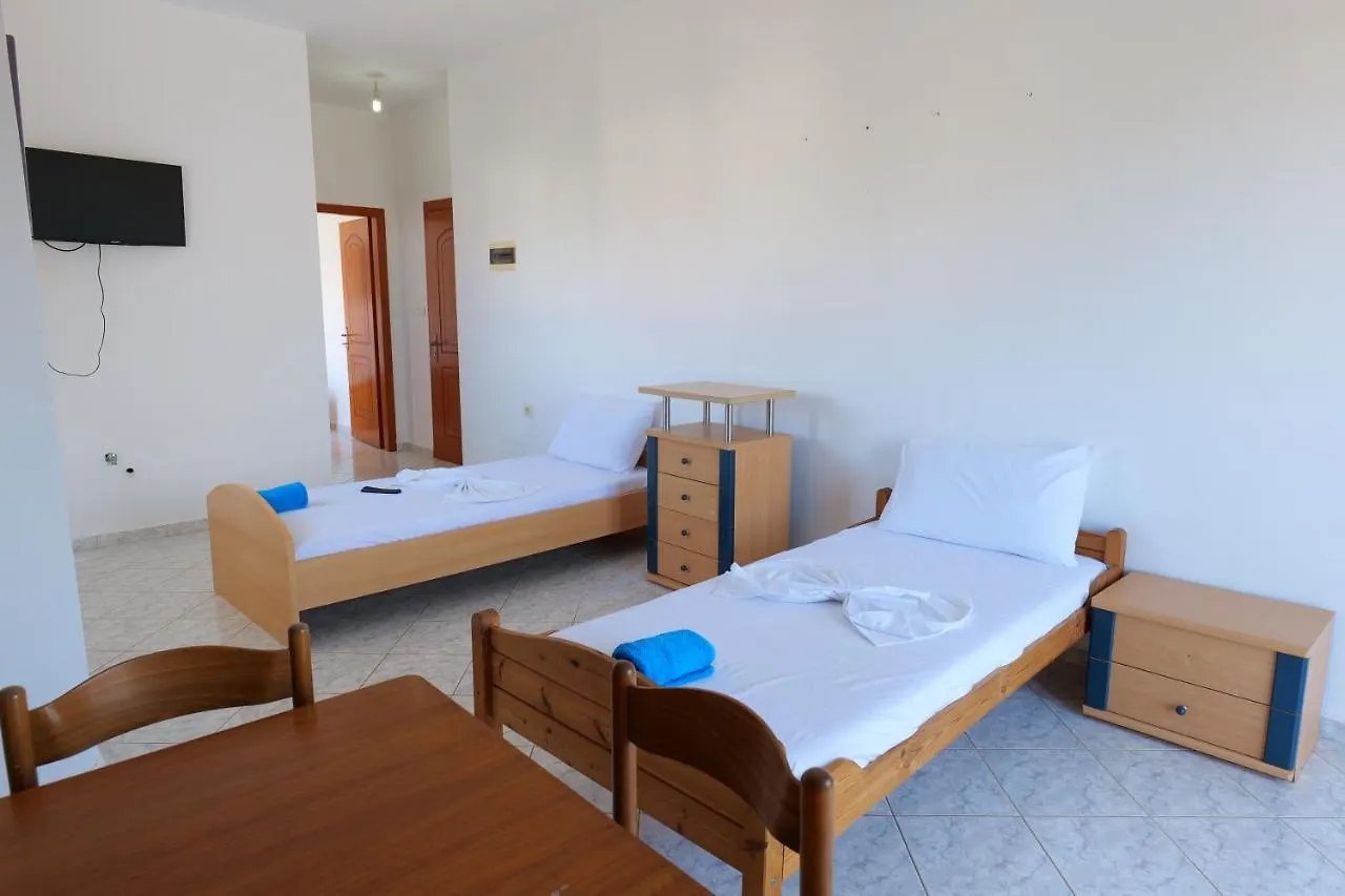 Hotel Ecuador Ksamil 3*,  Albania