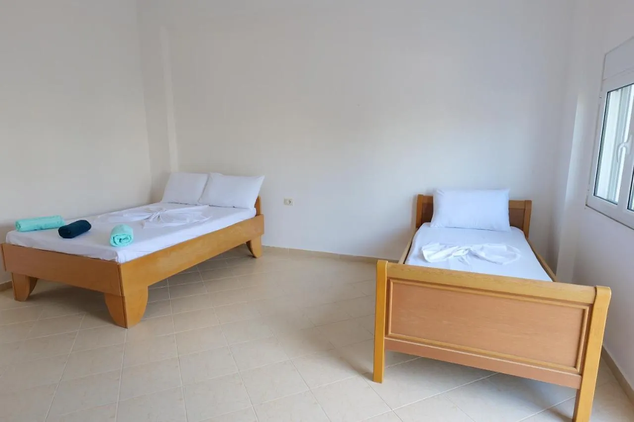 Hotel Ecuador Ksamil