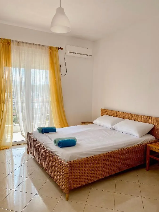 Hotel Ecuador Ksamil